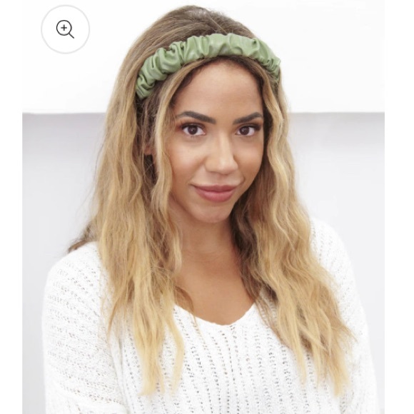 Nicole Miller New York Scrunch Scrunchie Pleated Ruched Faux Leather Headband - Picture 4 of 7